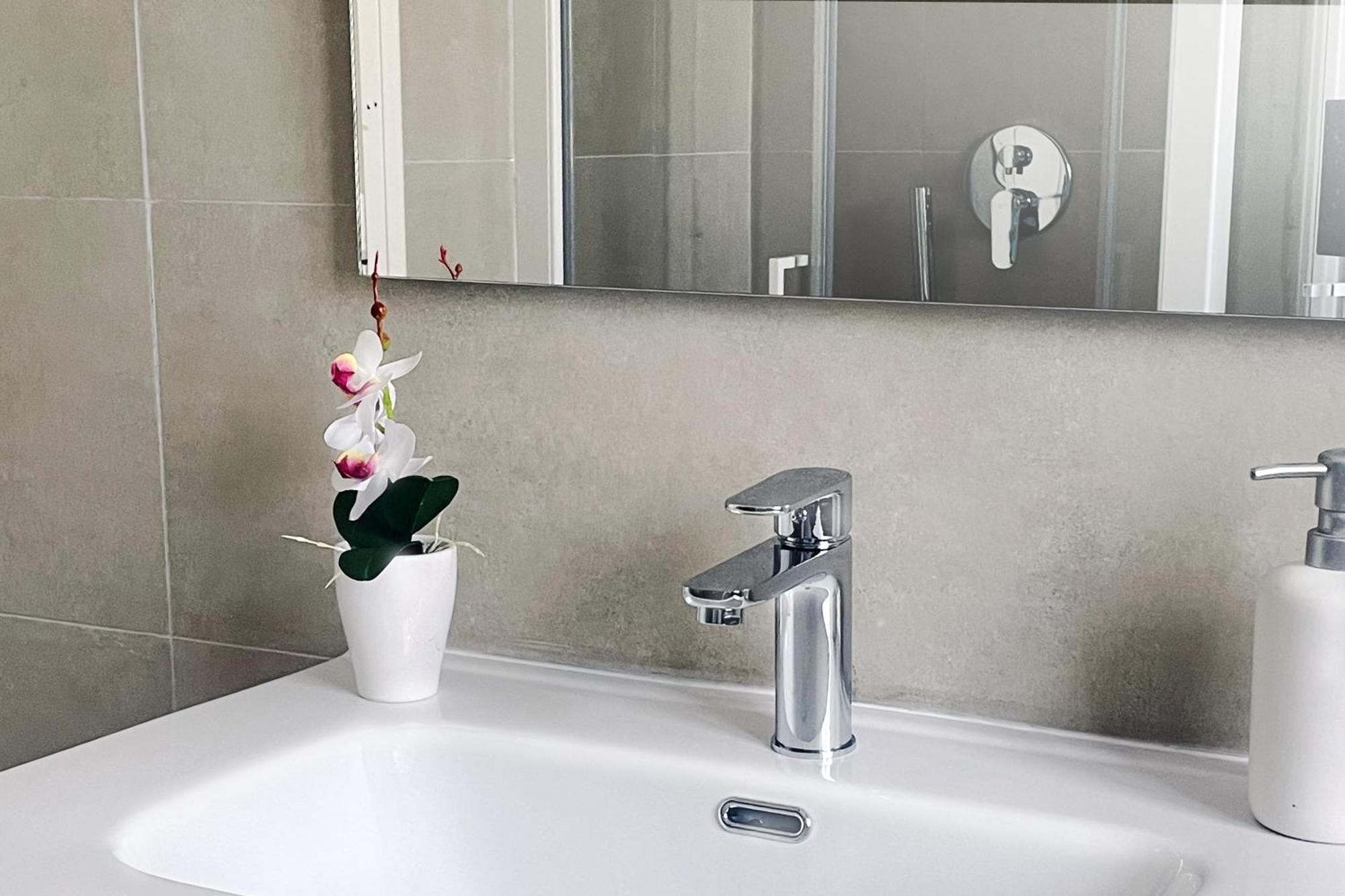 Apartament Casa Del Sole, In Via Sicilia Vicino Al Mare Terracina Zewnętrze zdjęcie